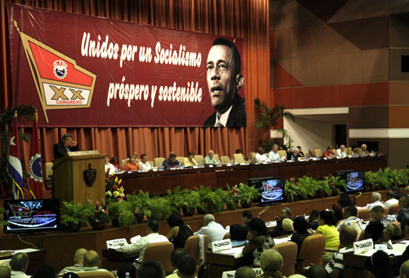 Plenarsitzung des XX. CTC-Kongress am 22. Februar in Havanna 