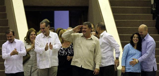 Elían González und die "Miami Five" zu Gast auf der Schlußtagung des kubanischen Parlaments