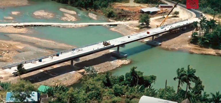 Brücke über den Río Toa