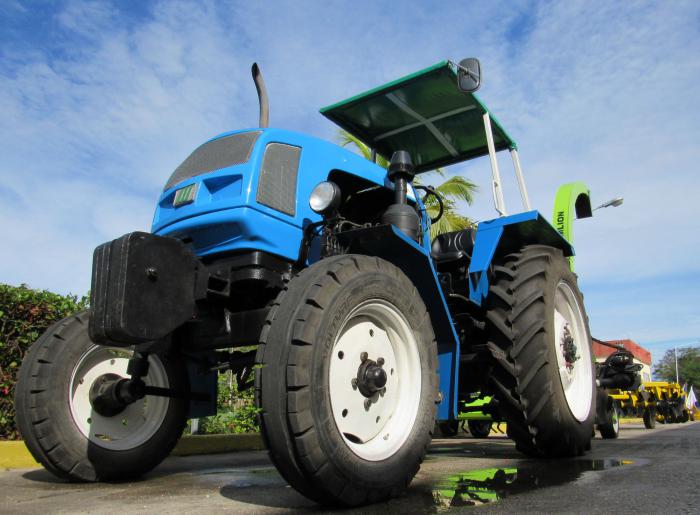 Prototyp eines kubanischen Traktors