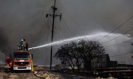 Löscharbeiten der Feuerwehr in Matanzas