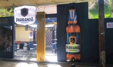 Stand der Biermarke Parranda auf der Handelsmesse FIHAV
