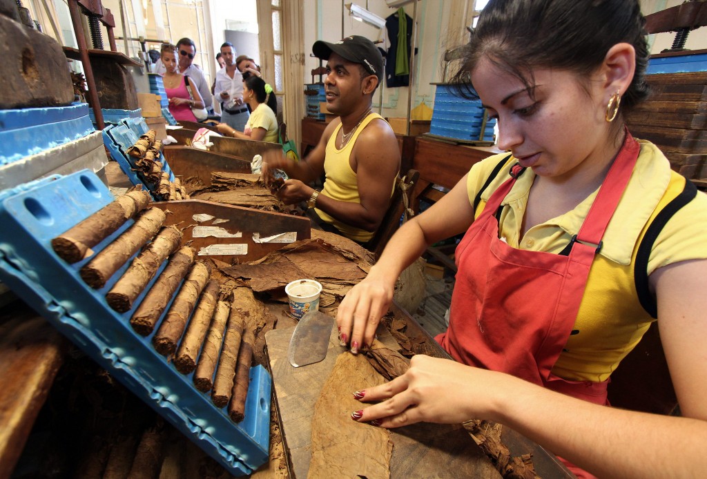 Eine Zigarrenfabrik in Kuba