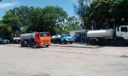Teile Havannas werden derzeit über Tanklastwagen mit Wasser versorgt (Quelle: Gobierno Habana)